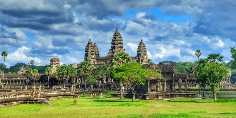Các địa điểm không thể bỏ qua khi du lịch bụi Campuchia